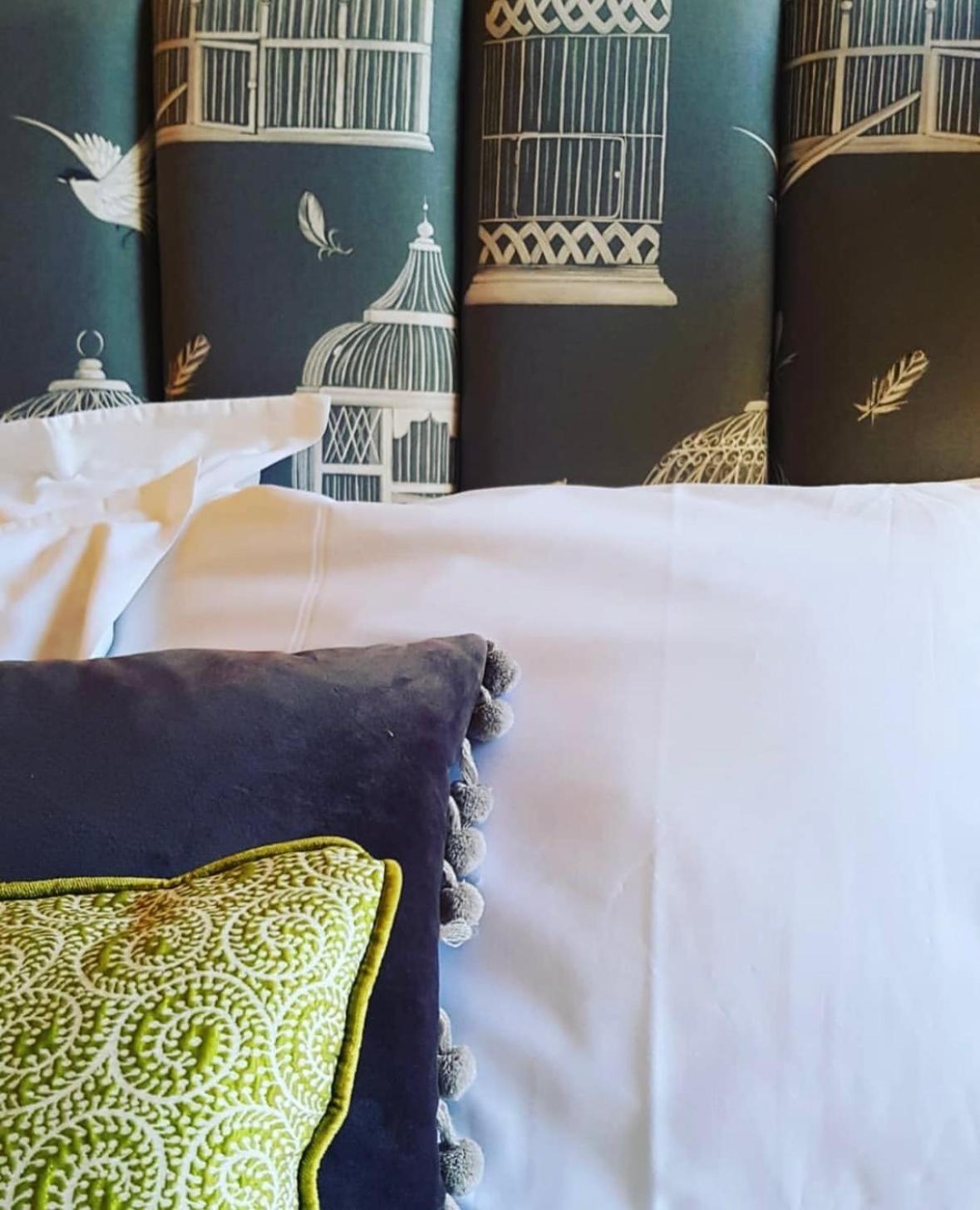 The Windsor Town House Ξενοδοχείο Μπαθ Εξωτερικό φωτογραφία A bed with a white sheet