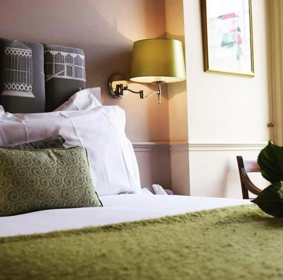 The Windsor Town House Ξενοδοχείο Μπαθ Εξωτερικό φωτογραφία A bedroom at the hotel