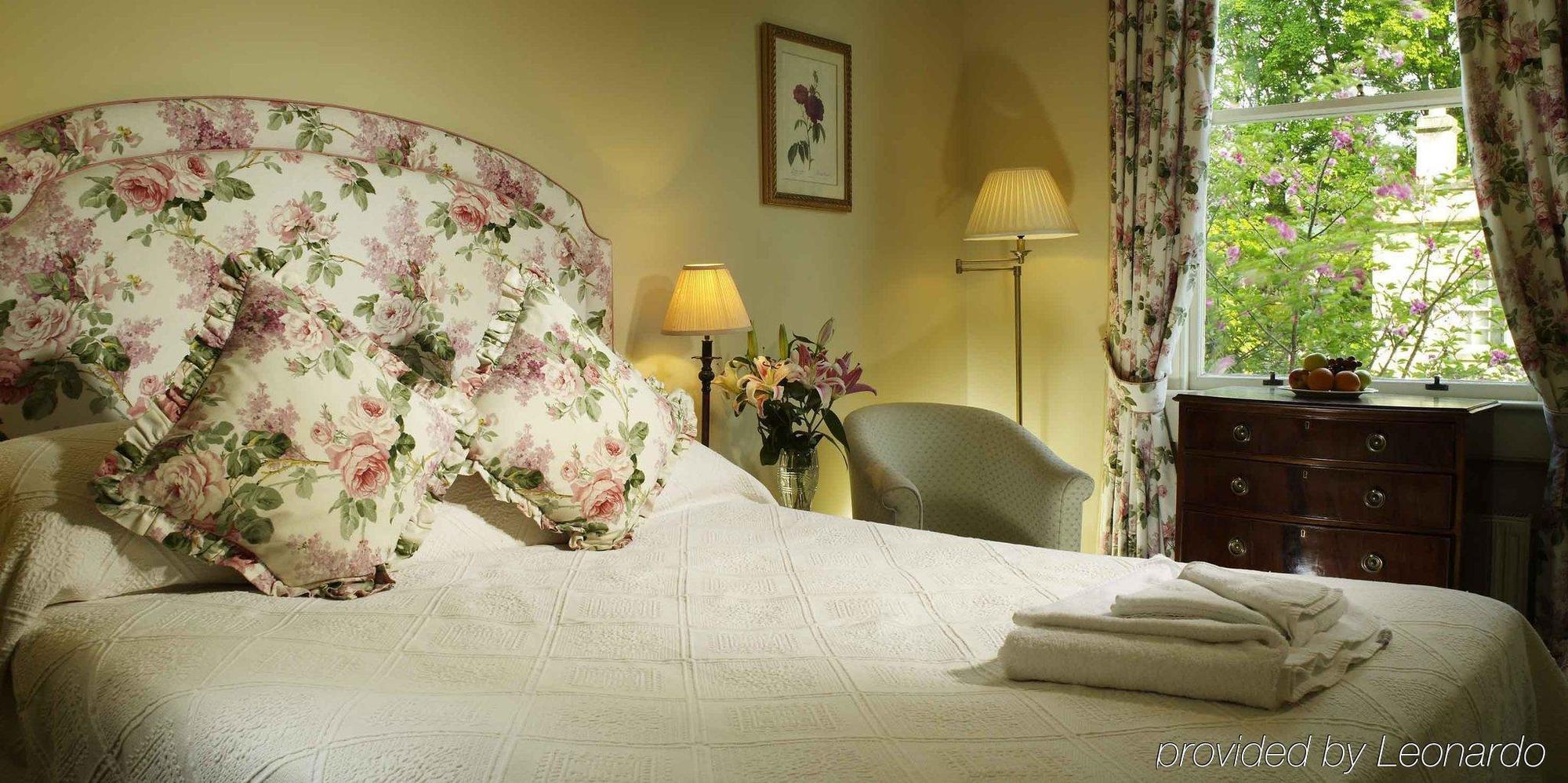 The Windsor Town House Ξενοδοχείο Μπαθ Εξωτερικό φωτογραφία A bedroom at the hotel