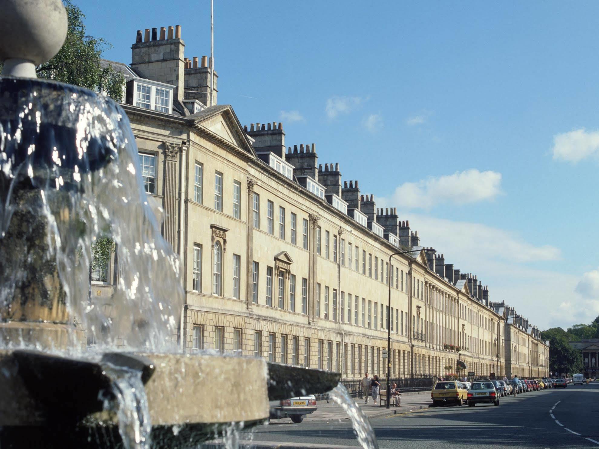 The Windsor Town House Ξενοδοχείο Μπαθ Εξωτερικό φωτογραφία The Paragon